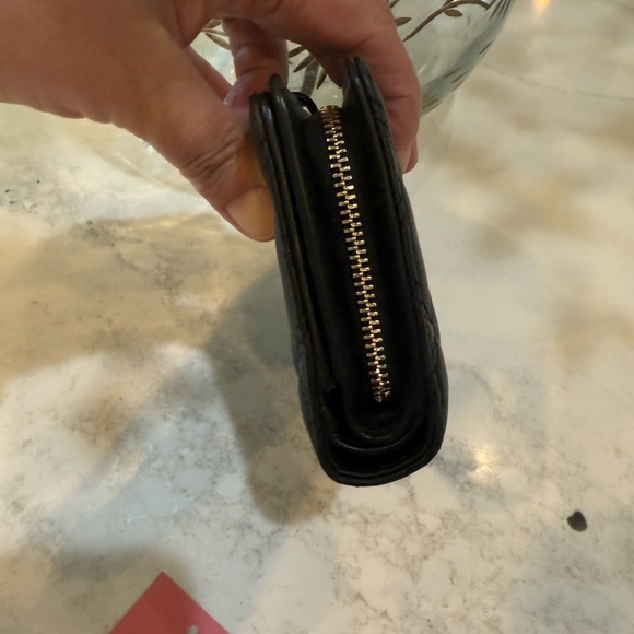 Kate Spade Natalia Md Bifold Black Quilted Leather Wallet - Picture 4 of 13